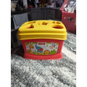 Fisher Price Shape Sorter Bucket with Blocks Handle Kids Toy 2006 Educational
